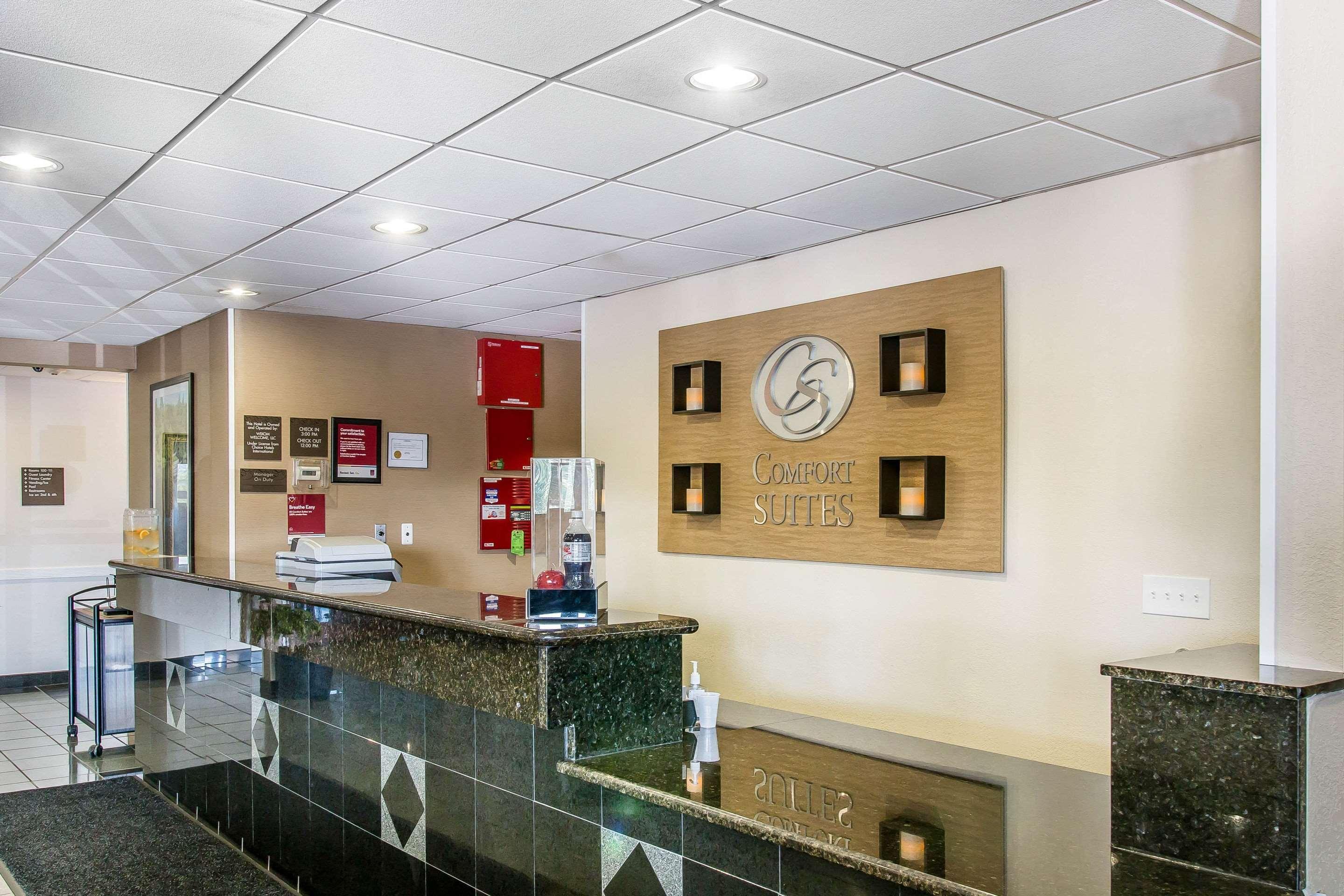 Comfort Suites Wixom Exterior photo