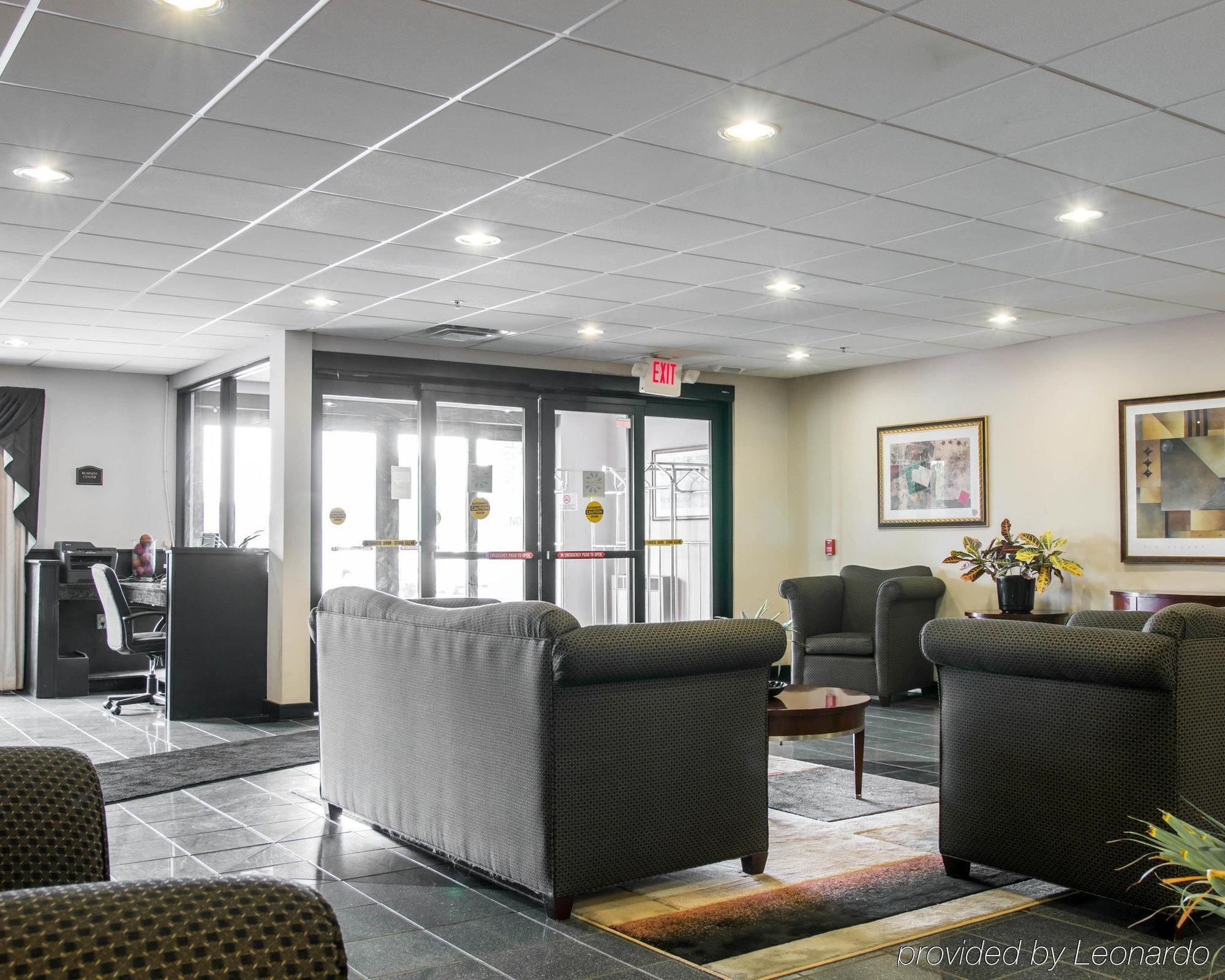 Comfort Suites Wixom Exterior photo