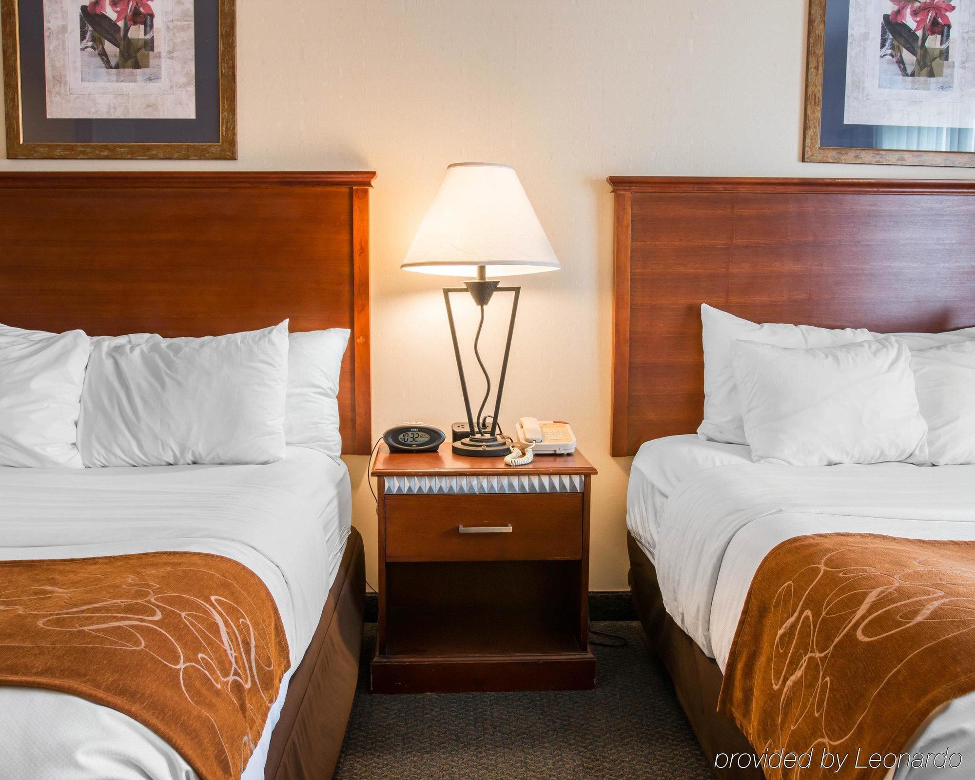 Comfort Suites Wixom Exterior photo